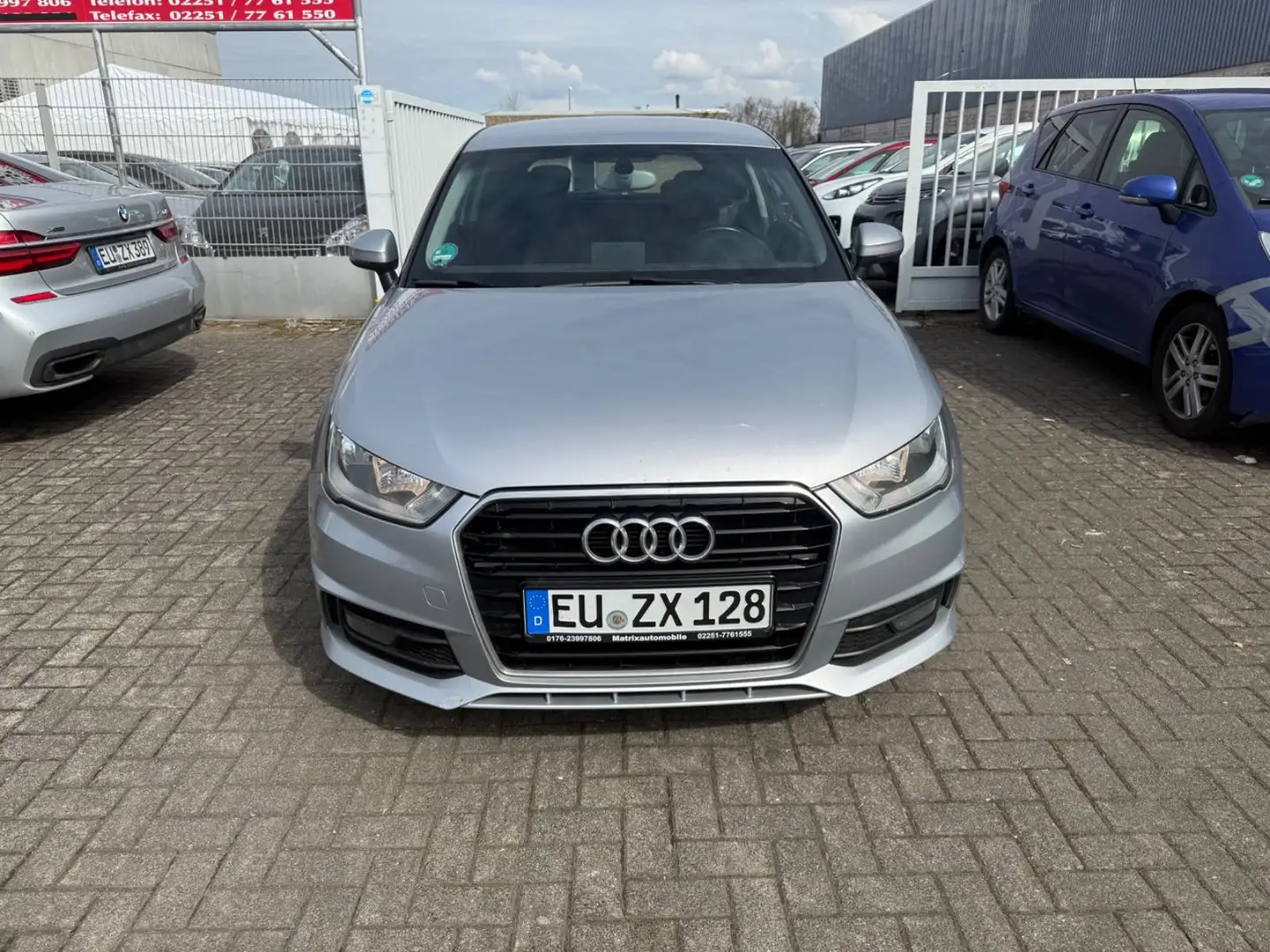 Audi A1 basis,Navi,Klima,Euro6,S line Silber - 2