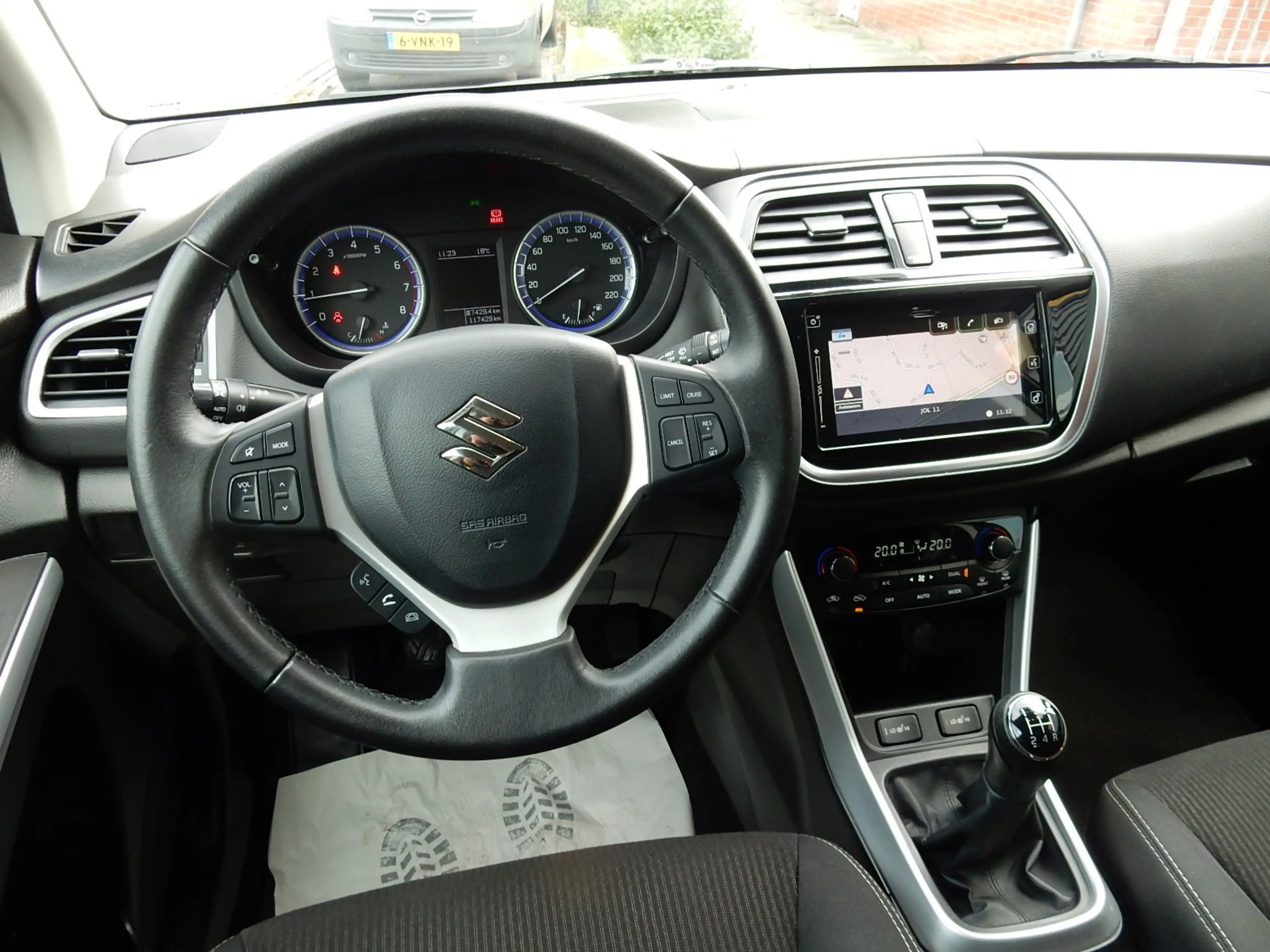 Suzuki S-Cross 1.0 BOOSTER JET*NAVI*CR CONTR*CAMERA*STL VERW* — photo 15