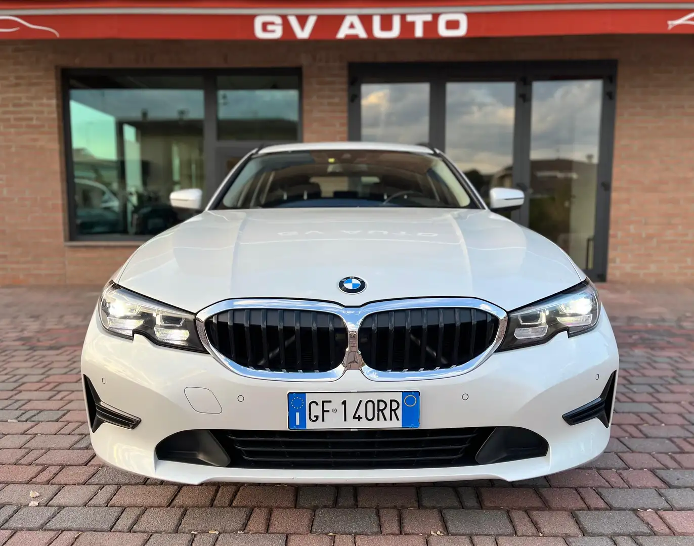 BMW 316 d G21 Touring mhev 48V Business Advantage Blanco - 2