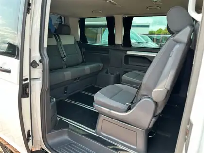 Annonce voiture d'occasion Volkswagen T5 Multivan - CARADIZE