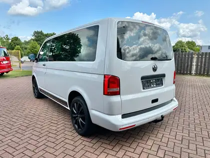 Annonce voiture d'occasion Volkswagen T5 Multivan - CARADIZE