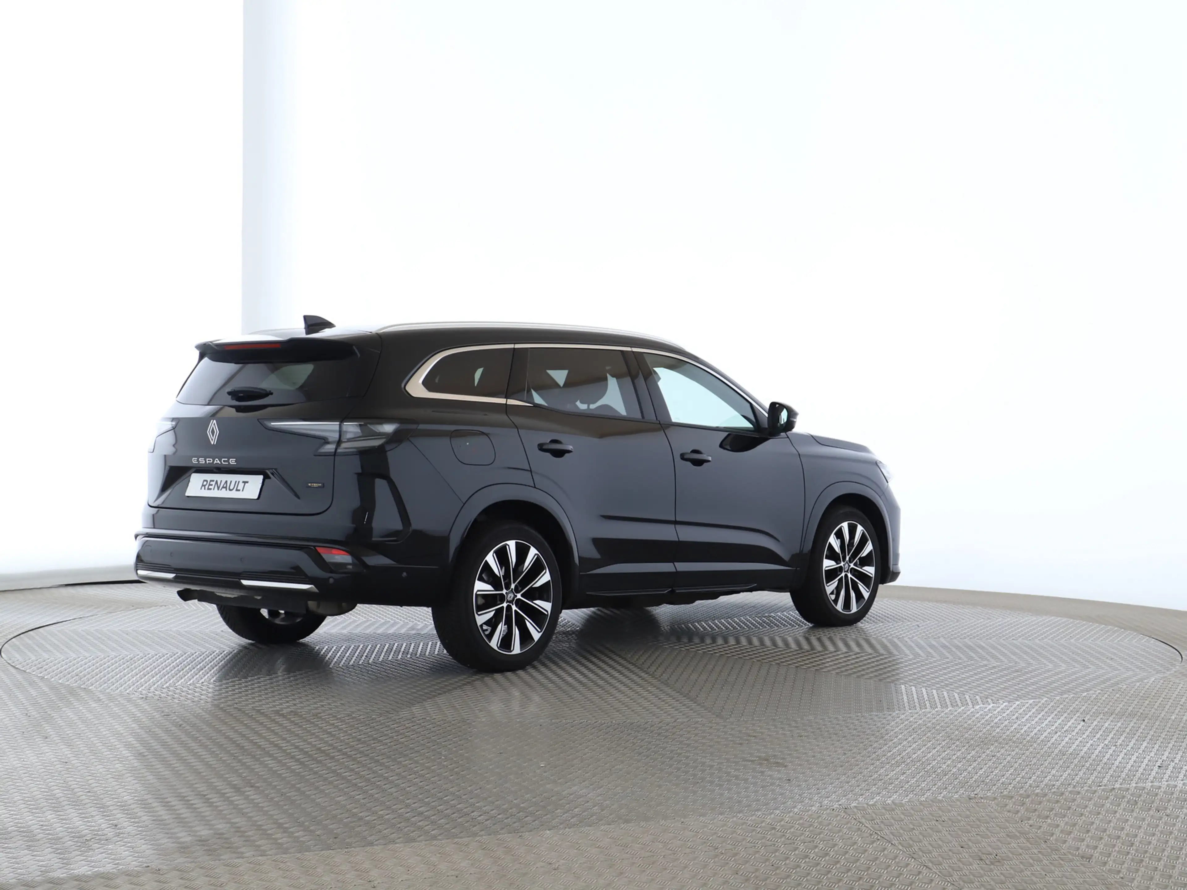 Renault Espace 6 Techno Full Hybrid E-Tech 200 7-Sitzer Winter Paket — photo 7