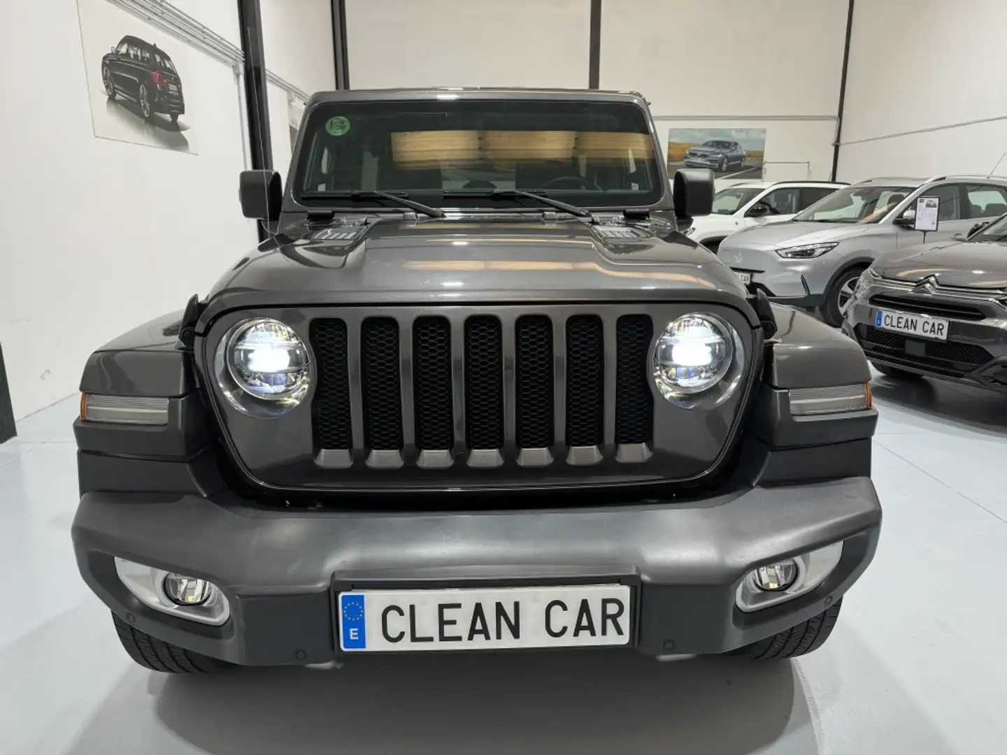 Jeep Wrangler Unlimited 2.2CRD Sahara 8ATX Gris - 2