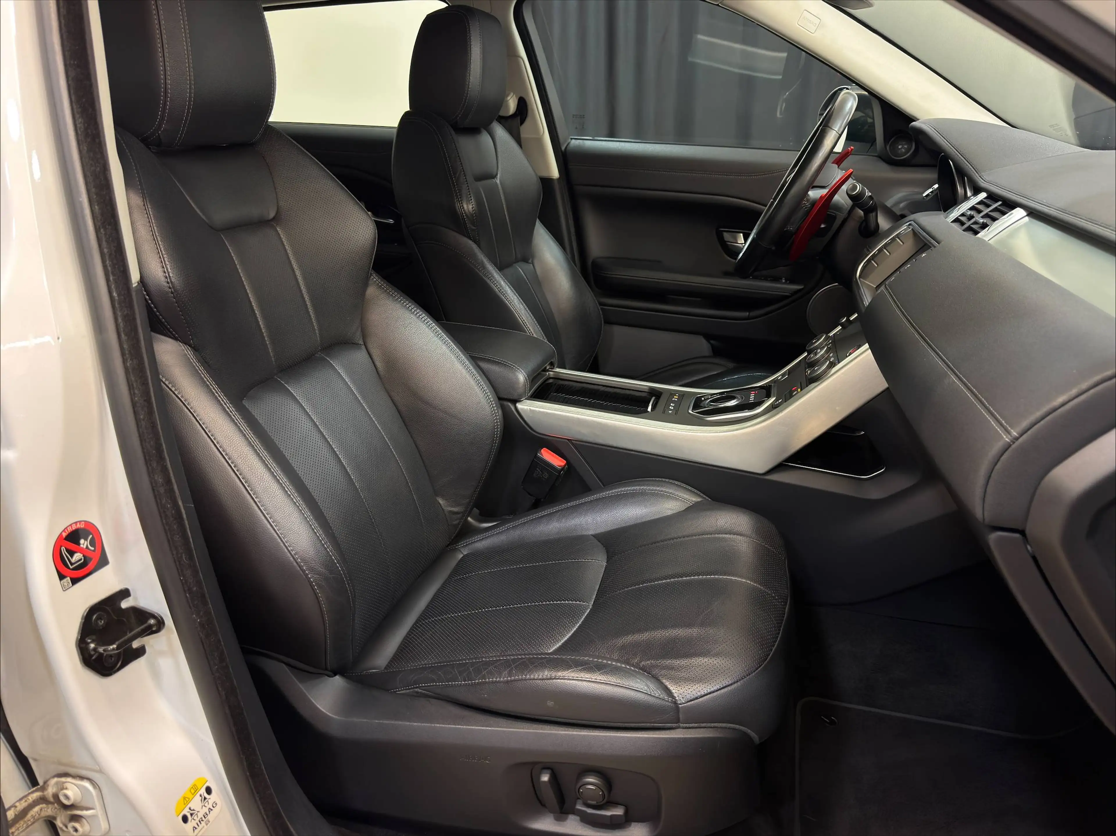 Land Rover Range Rover Evoque SE Dynamic 2,0 TD4 Aut. — photo 12