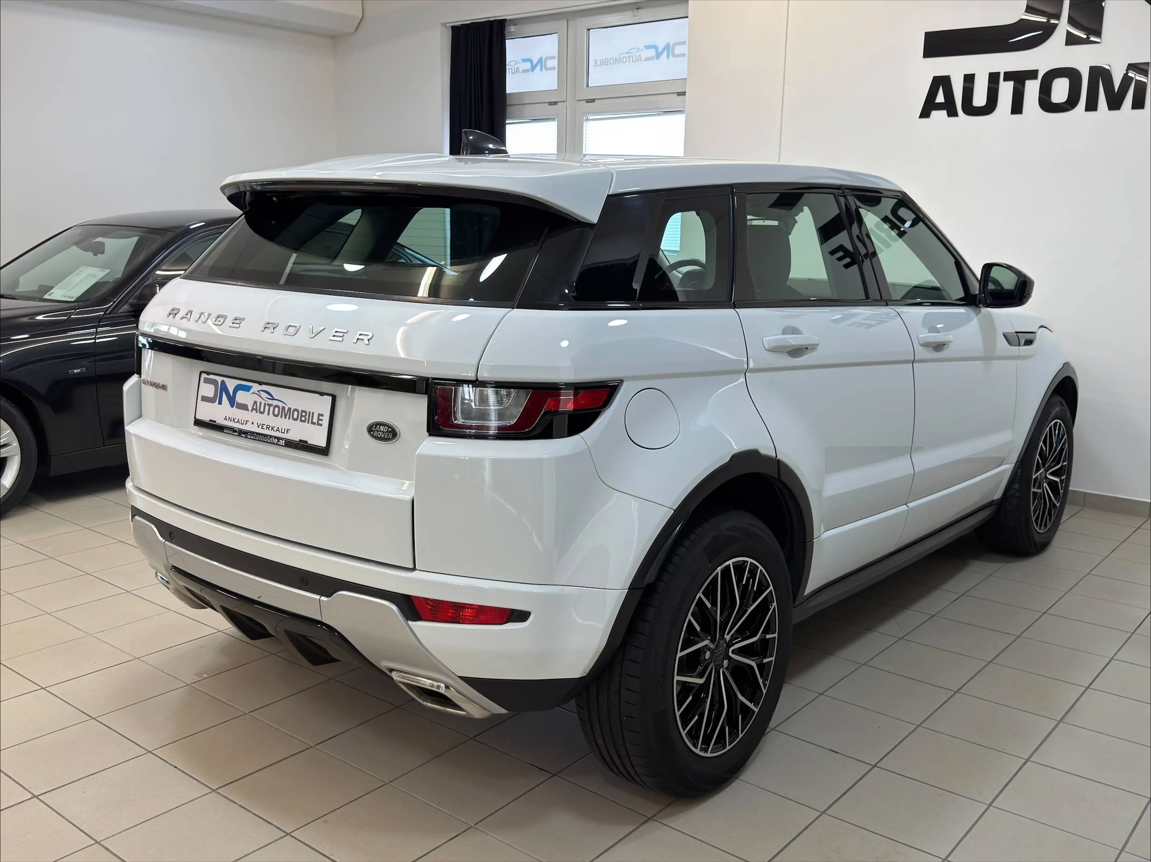 Land Rover Range Rover Evoque SE Dynamic 2,0 TD4 Aut. — photo 9