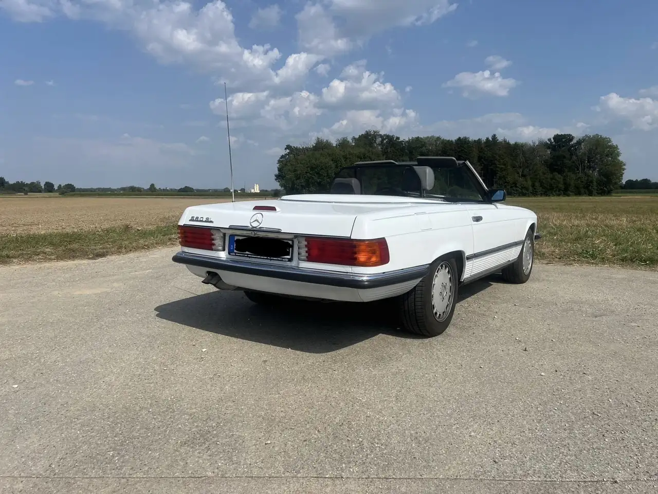 Mercedes-Benz SL 560, foto 4