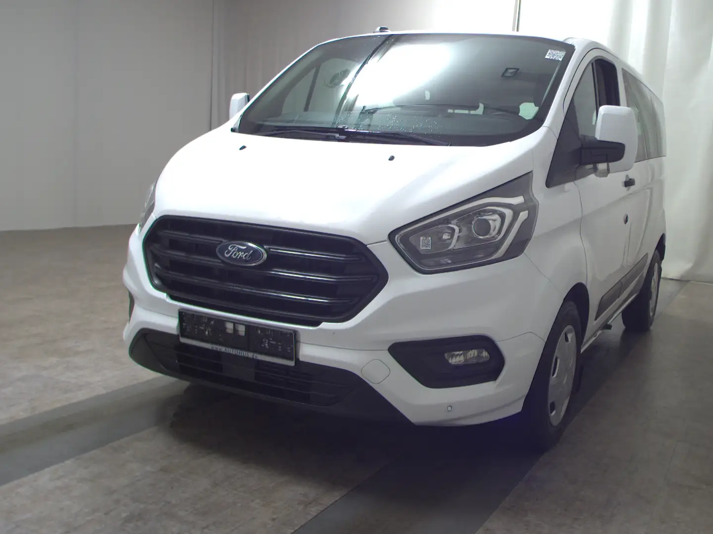 Ford Tourneo Custom Transit  Kombi 2.0 TDCi 340 L1  Trend Weiß - 2