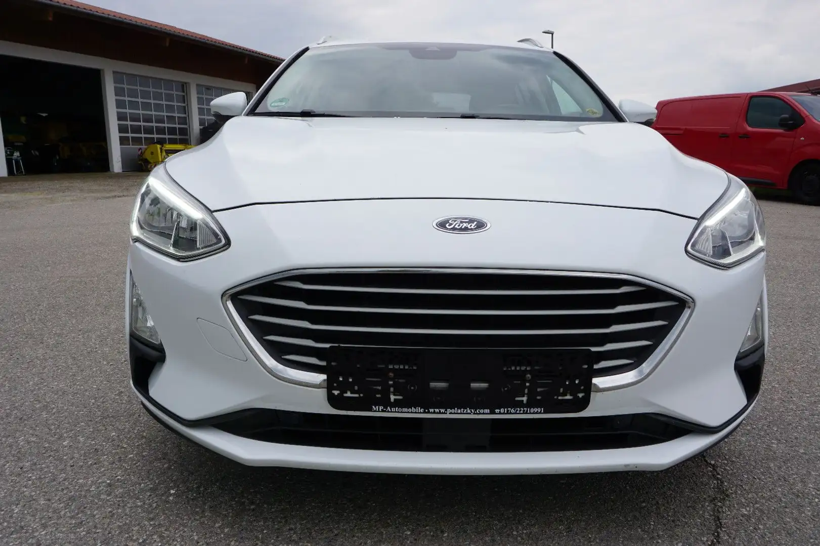 Ford Focus Turnier Cool & Connect NAV AHK 1.Hand Weiß - 2