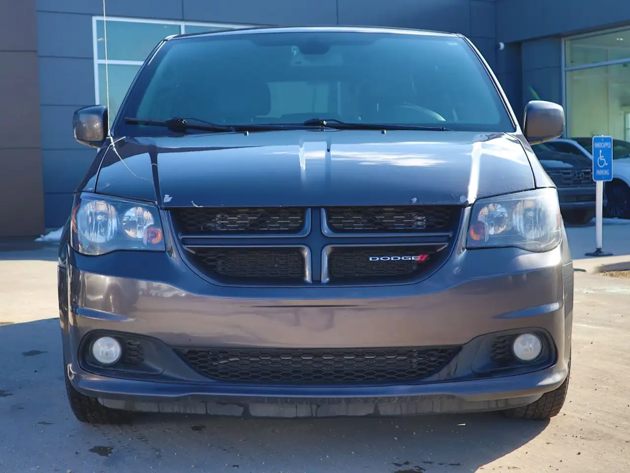 Dodge Grand Caravan снимка Dodge Grand Caravan