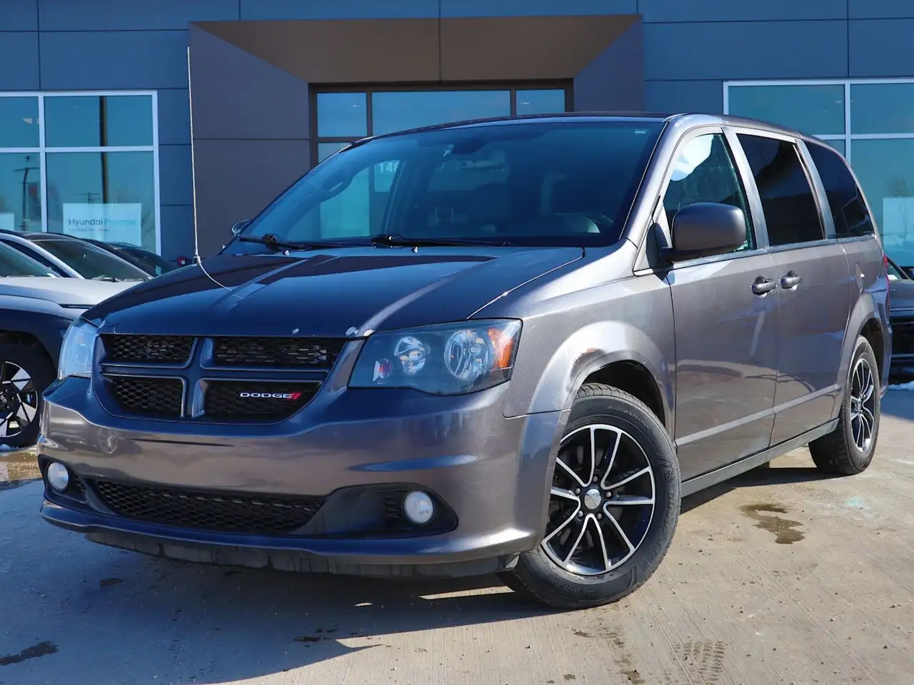 Dodge Grand Caravan снимка Dodge Grand Caravan