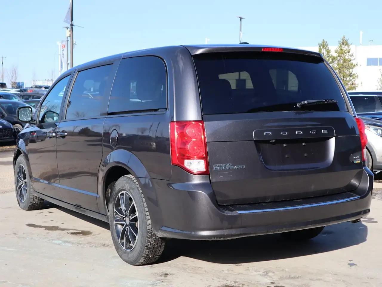 Dodge Grand Caravan снимка Dodge Grand Caravan