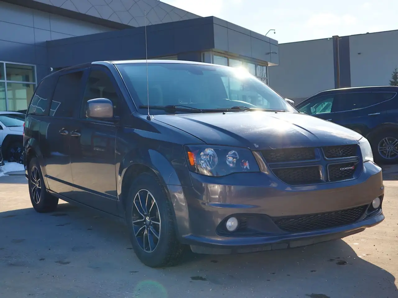 Dodge Grand Caravan снимка Dodge Grand Caravan