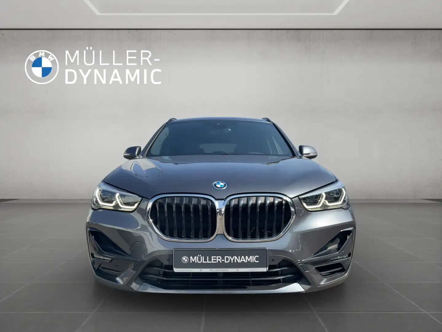 BMW X1 xDrive25e SPORT LINE LED PANO HARMAN KARDON AHK Grau - 2