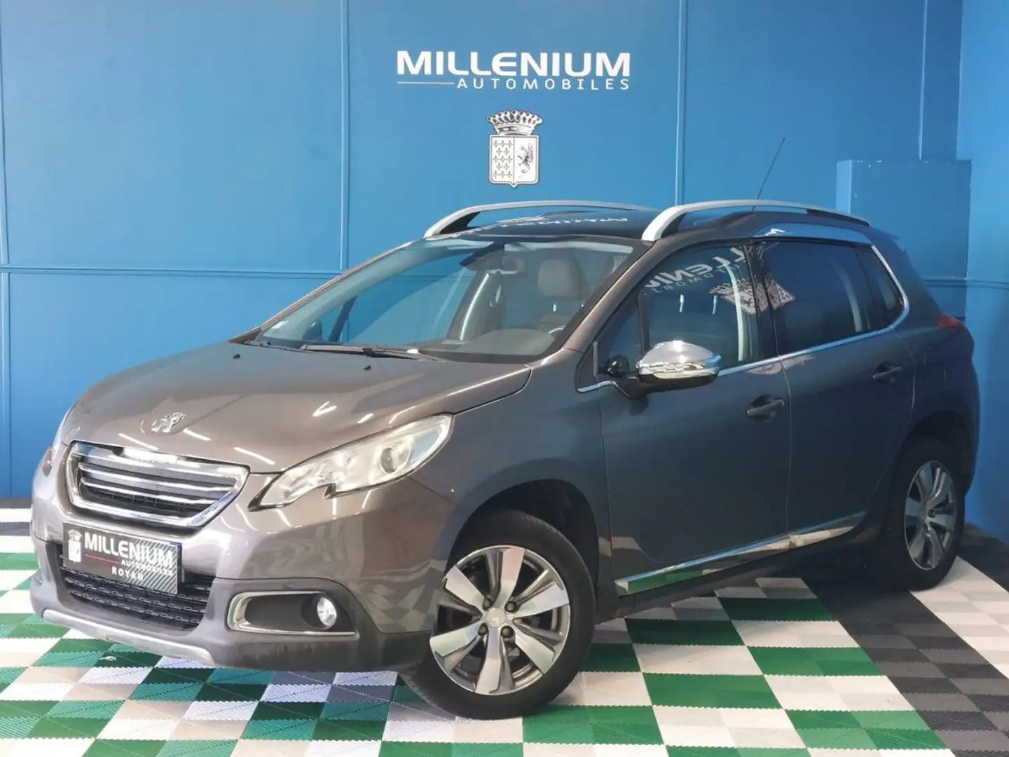 Peugeot 2008 1.6 E-HDI92 FAP ALLURE ETG6 Gris - 1