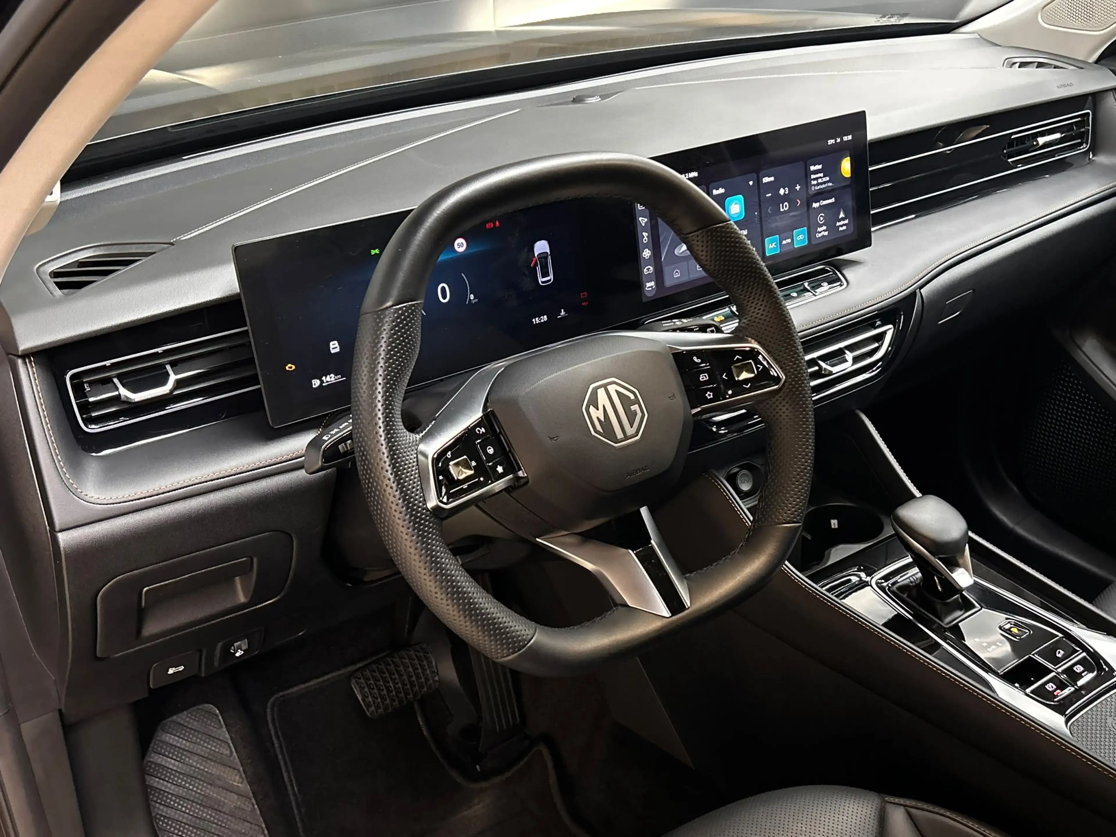MG HS 1.5 TGDI Luxury >NAV+360+VIRTU+ACC+LEDER+SHZ+ — photo 12