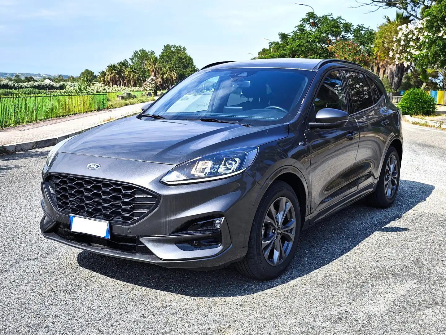 Ford Kuga Kuga 1.5 ecoblue ST-Line X 2wd 120cv auto Grigio - 1