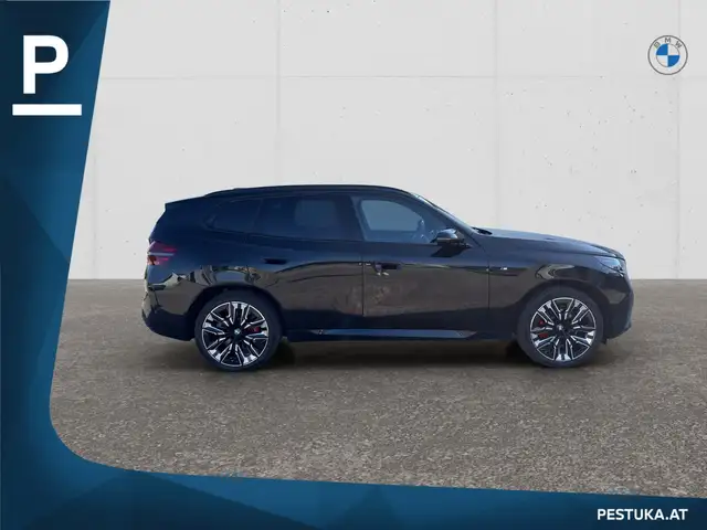 BMW X3 view 5