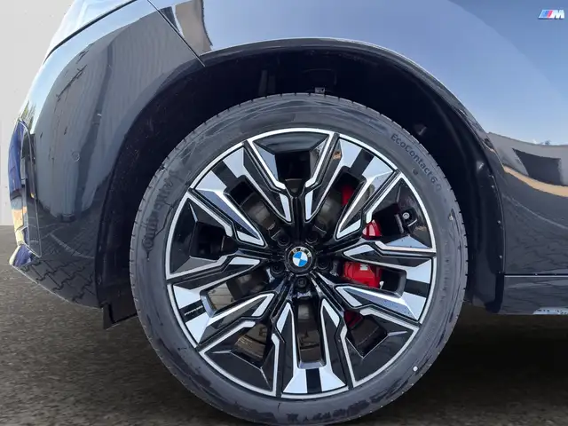 BMW X3 view 7
