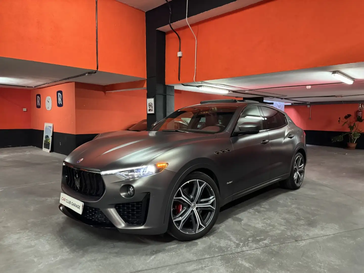 Maserati Levante 430 Vulcano S Aut. Gris - 1