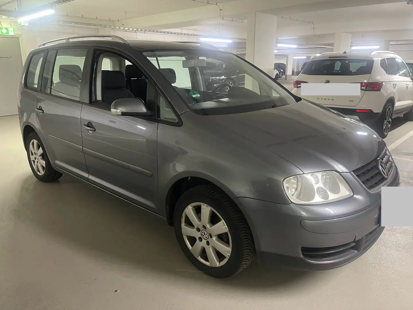 Volkswagen Touran Touran 1.6 Conceptline - 1