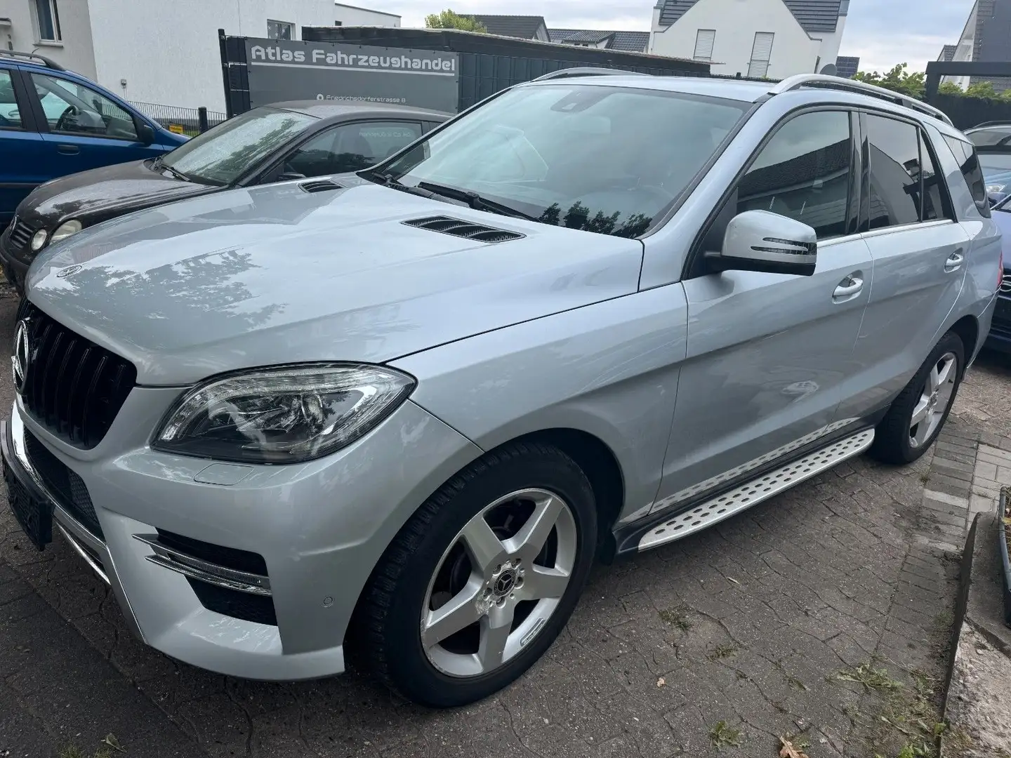 Mercedes-Benz ML 350 ML350CDI 4M BlueTecAMG,Kamera,AHK,Leder,TÜV09/27 Silber - 1