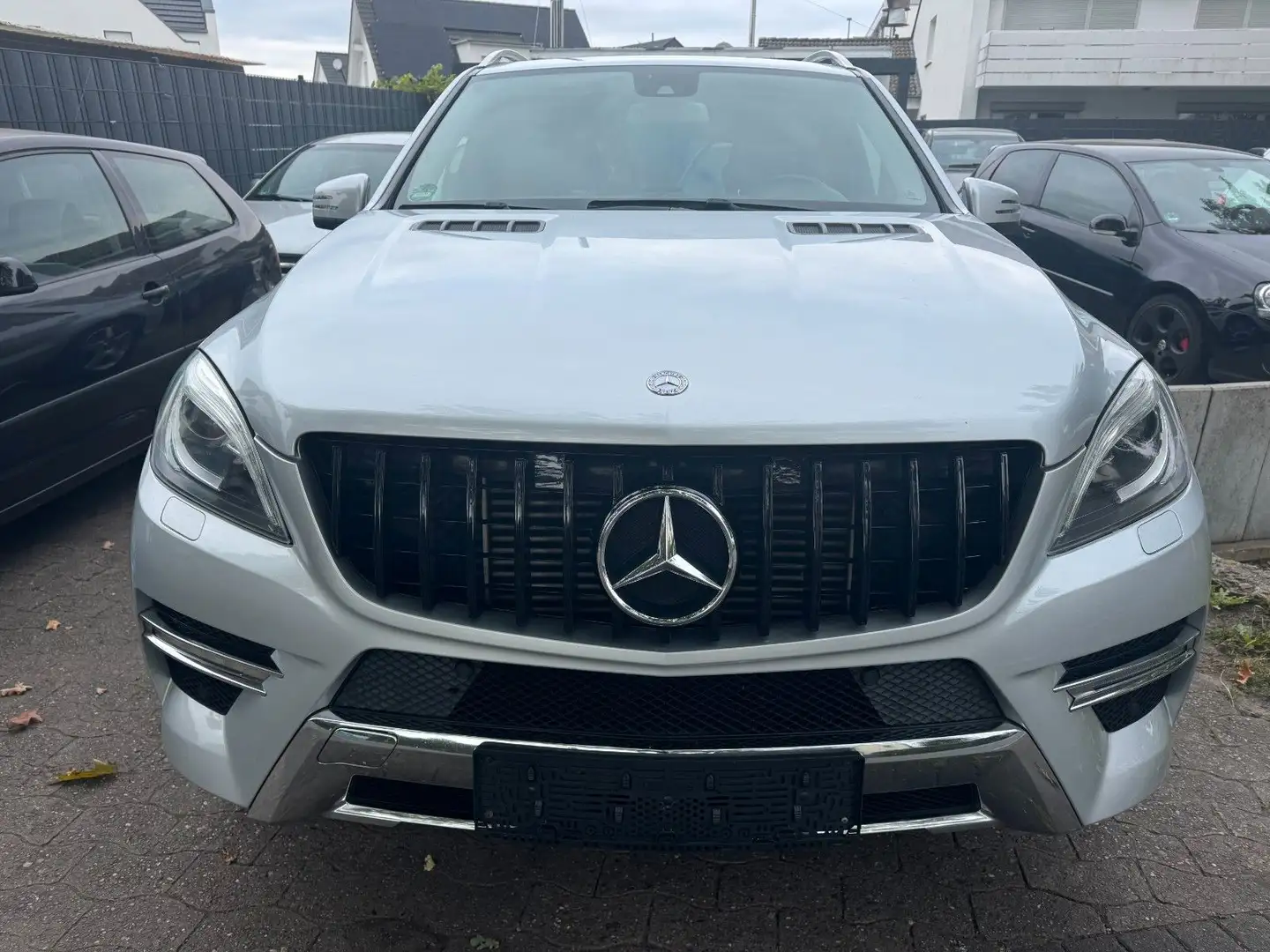 Mercedes-Benz ML 350 ML350CDI 4M BlueTecAMG,Kamera,AHK,Leder,TÜV09/27 Silber - 2
