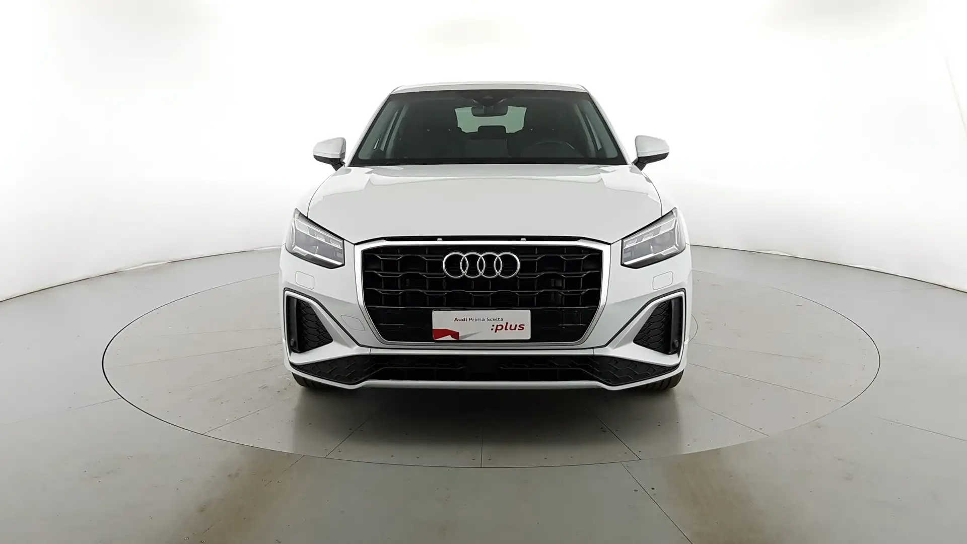 Audi Q2 35 2.0 tdi S line edition s-tronic Weiß - 2