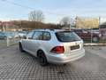 Volkswagen Golf VI 1.6 TDI Navi Klimaauto. SHZ Tüv 08.2026 Silber - thumbnail 4