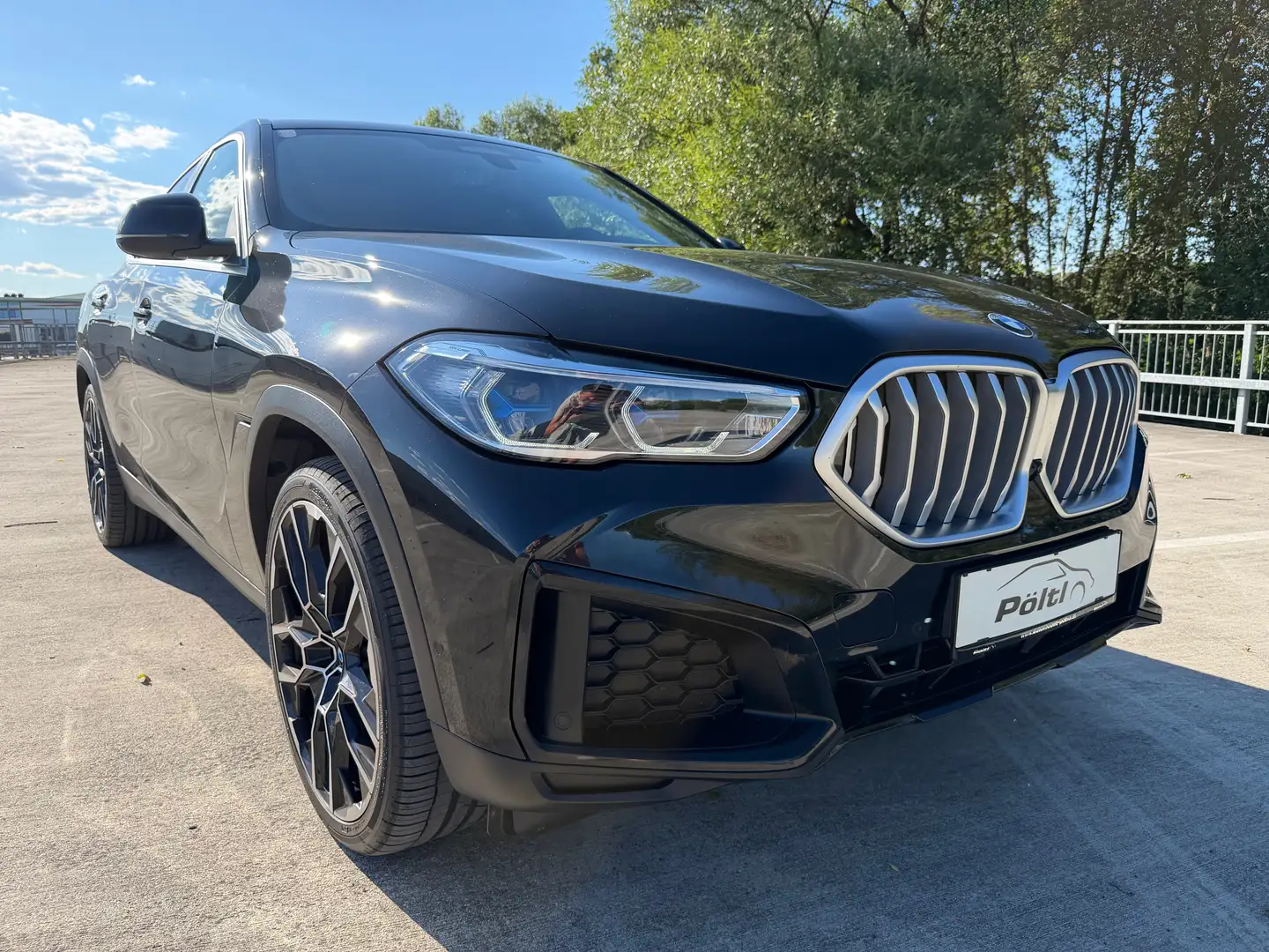 BMW X6 xDrive 30d AHK HEAD UP LASER 20" STHZ SERVICE NEU! Schwarz - 1