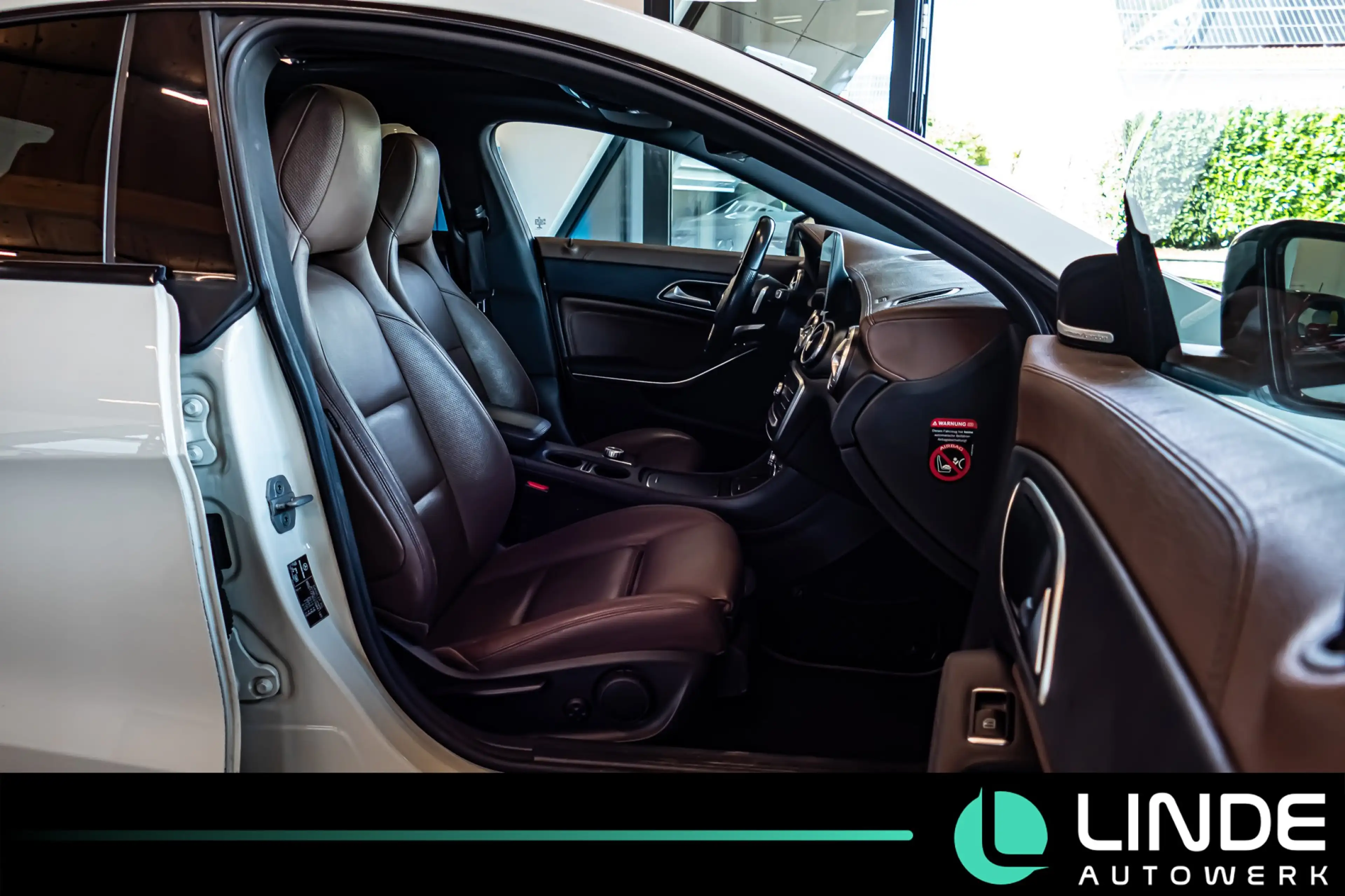 Mercedes-Benz CLA 220 d AMG-LINE|NIGHT|LED|PANO|R.KAMERA|H-K — photo 11