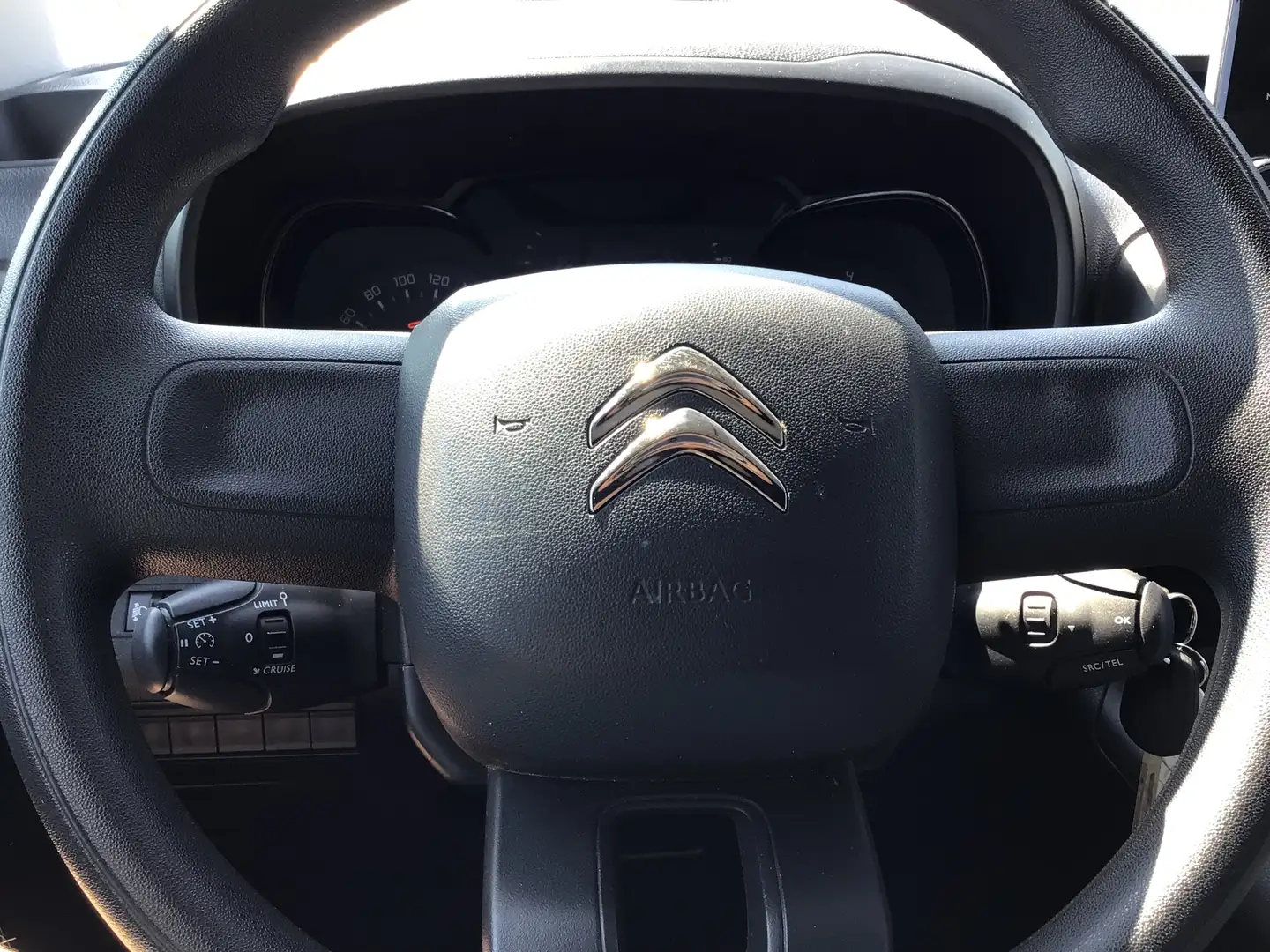 Citroen Berlingo 15hdi 2022 82000km airco/navi/cruis 11950e ex Zwart - 2