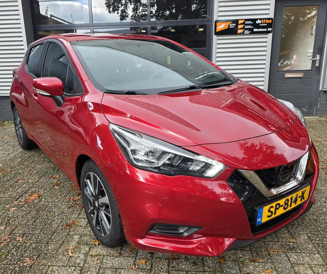 Nissan Micra 0.9 IG-T N-Connecta *NAVI-CAMERA-CRUISECTRL** Rood - 1