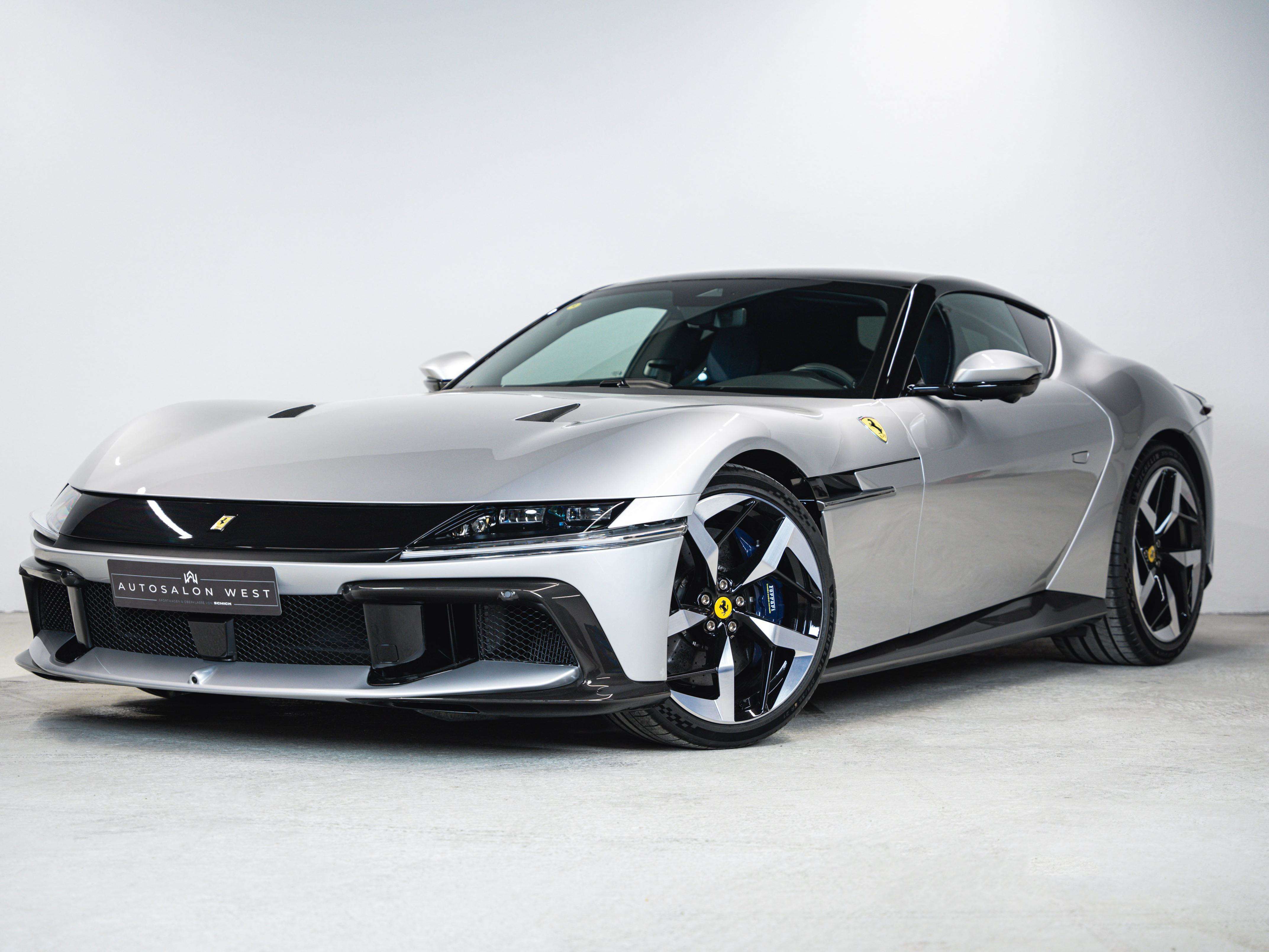 Second hand Ferrari 12cilindri 
