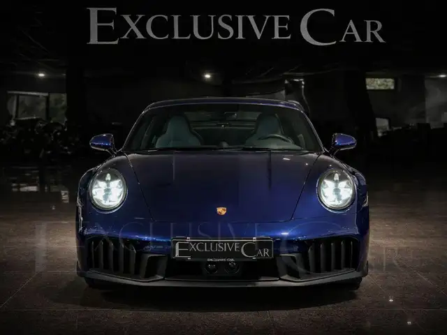 Porsche 911 Carrera 4 GTS Cabriolet