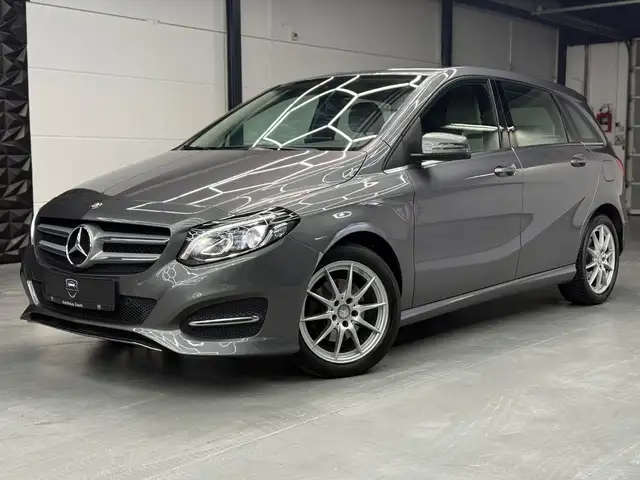 Mercedes-Benz B 200 AUTOMATIK*KAMERA*2.HAND*MB SCHECKHEFT*LED