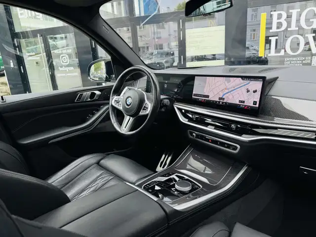 BMW X5 view 6
