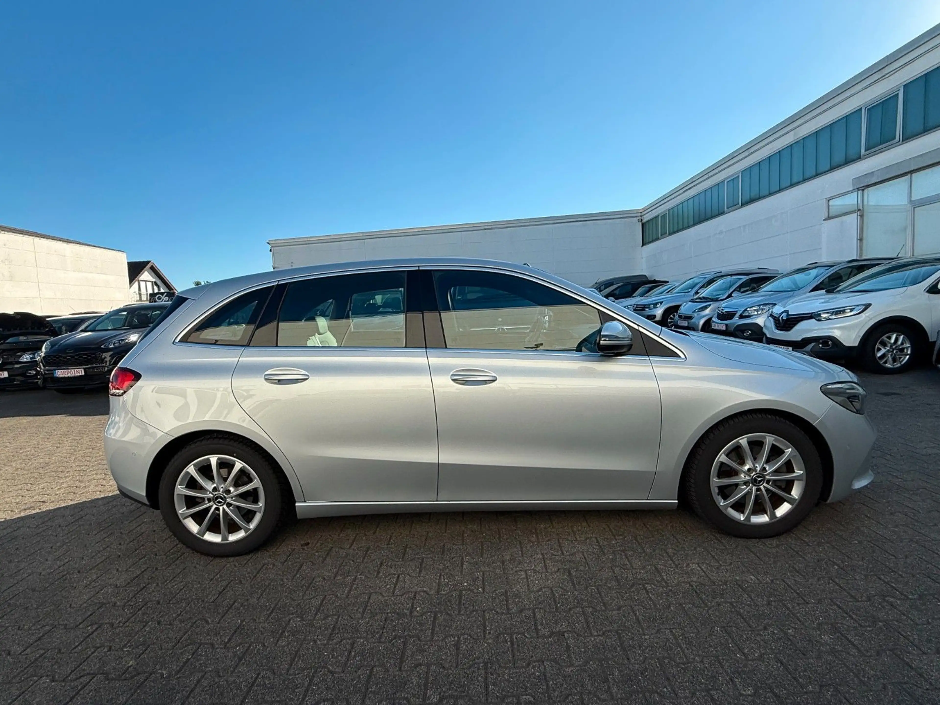 Mercedes-Benz B 200 FACE LIFT 2.HAND/KLIMA/NAVI/SHZ/PDC — photo 4