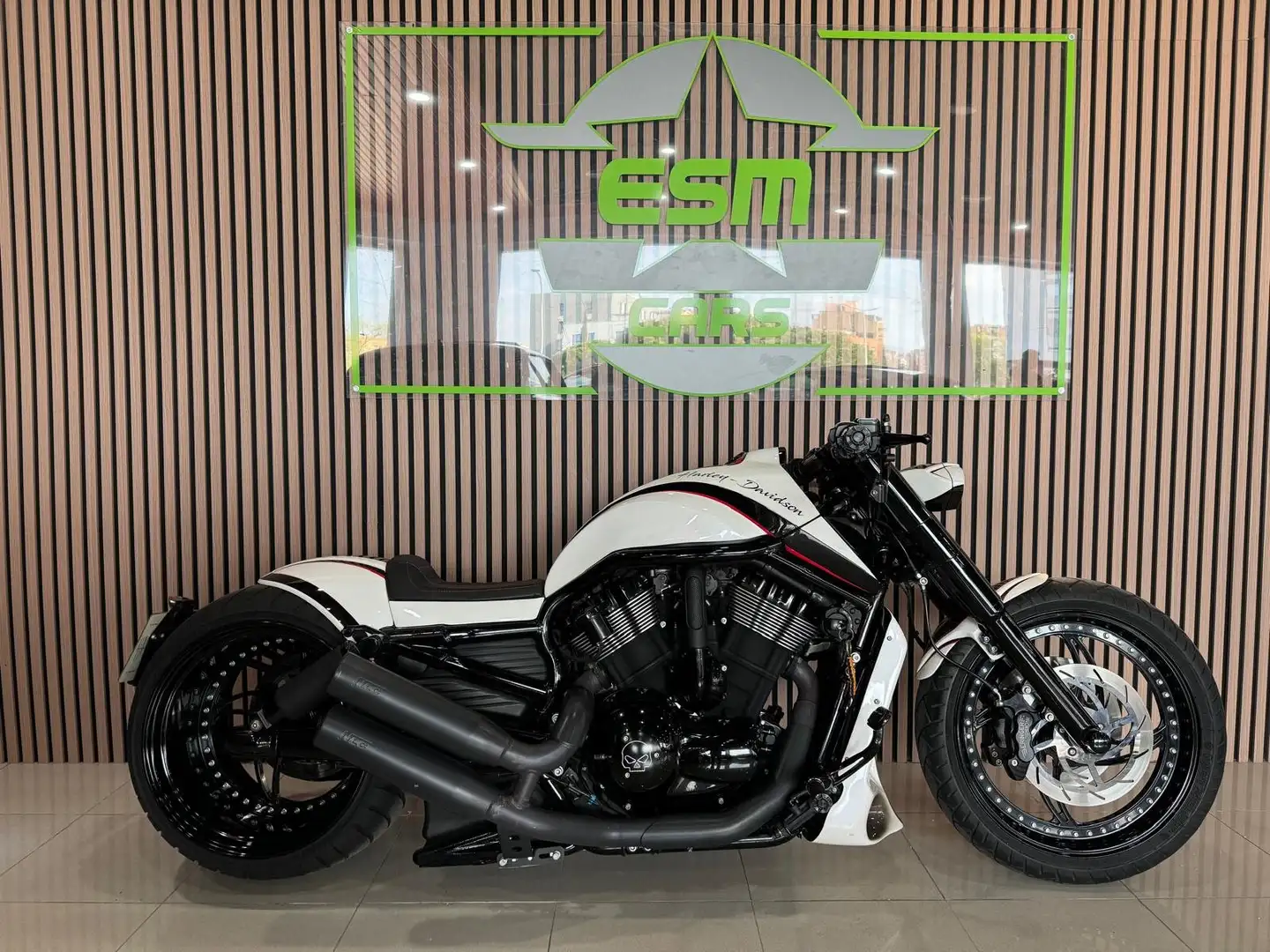 Harley-Davidson VRSC Night Rod Nightster Blanco - 2