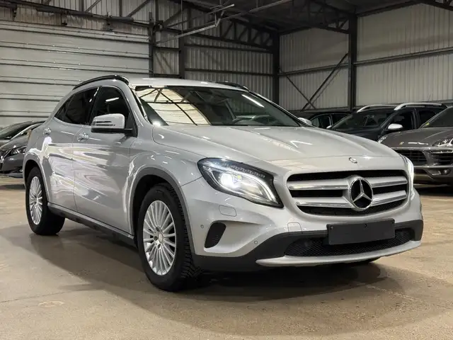 Mercedes-Benz GLA 200 GLA 200 d