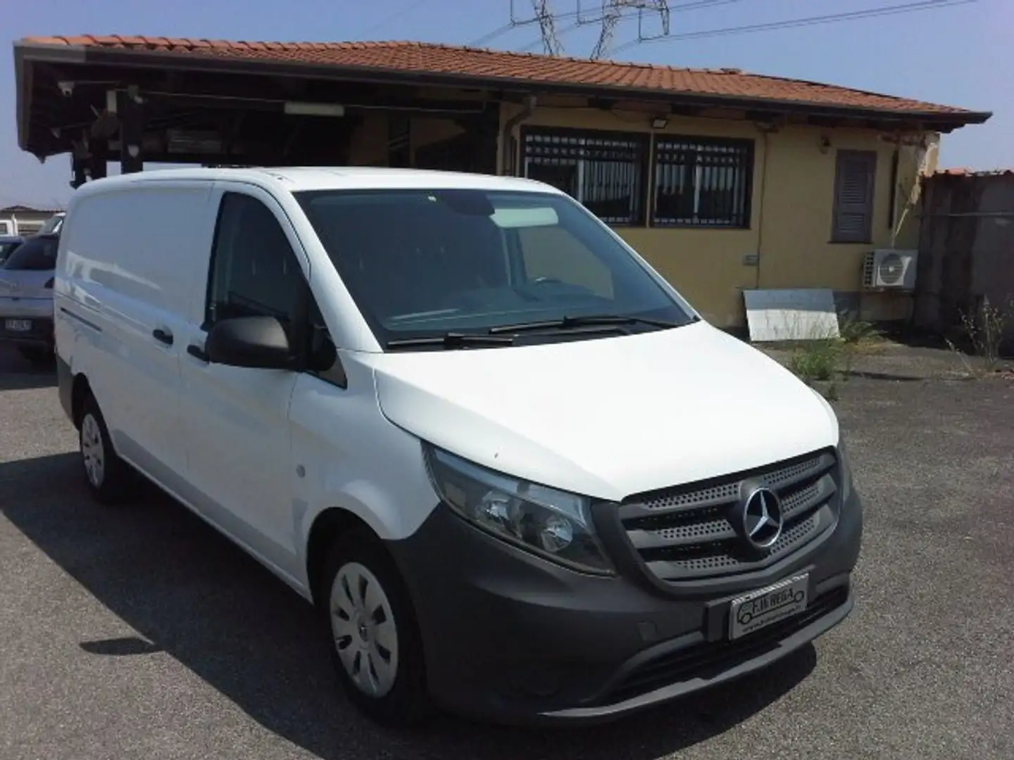 Mercedes-Benz Vito 1.6 cdi maxi con 3 posti Bianco - 1