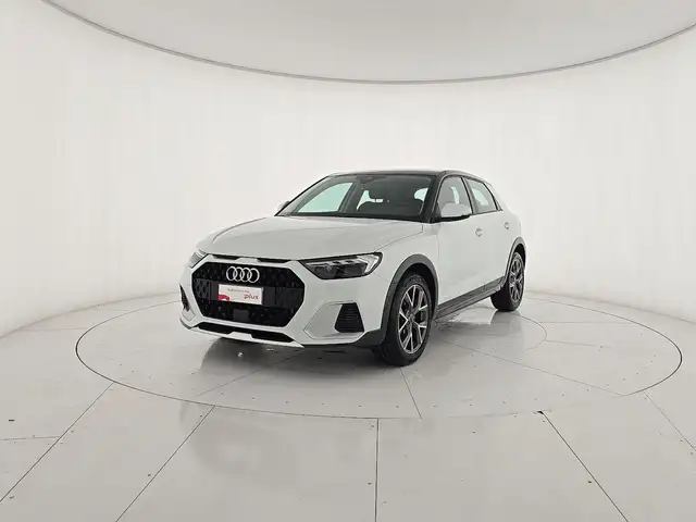 Audi A1 A1 citycarver allstreet 30 TFSI Admired