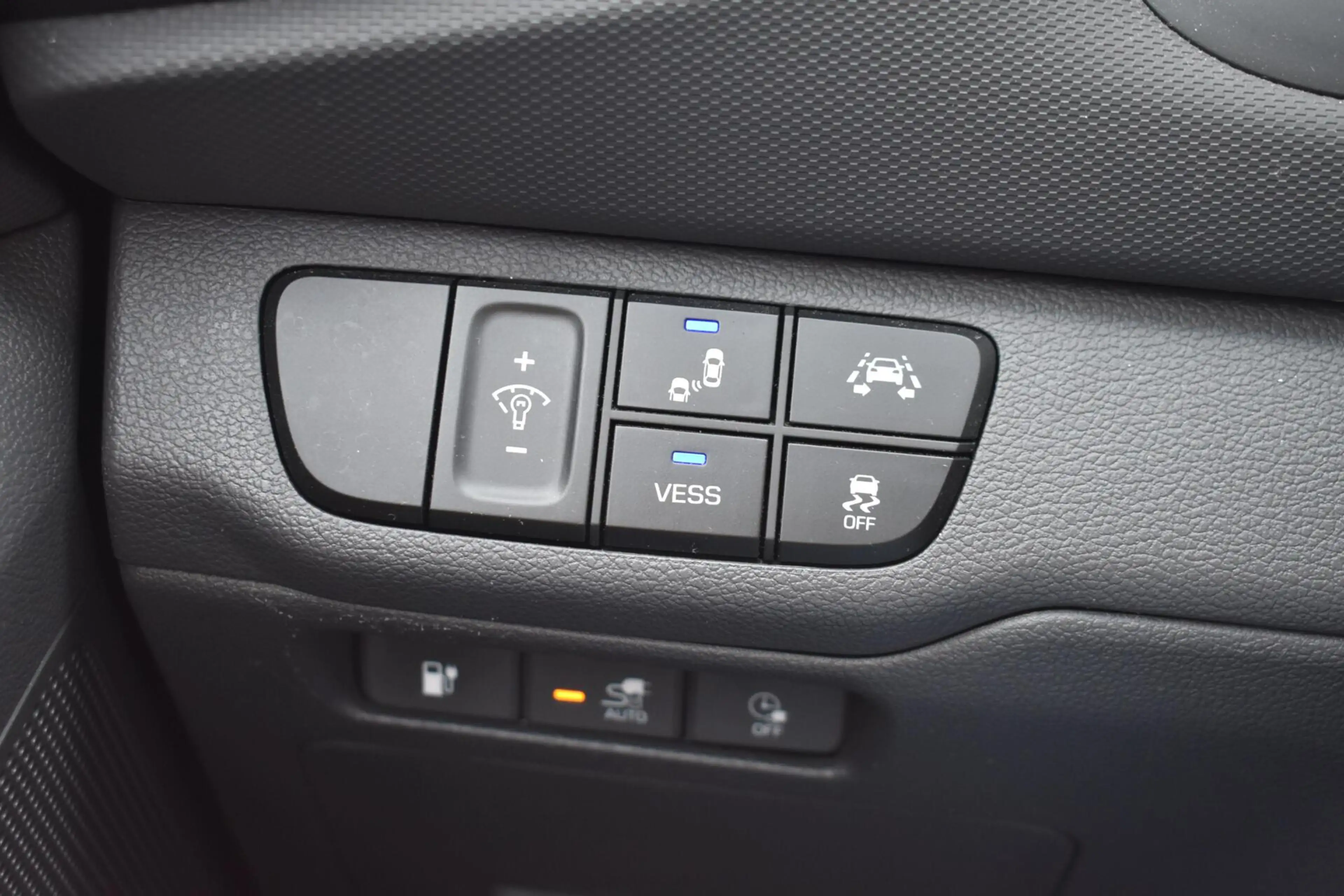 Hyundai IONIQ Premium EV | Schuifdak | Leder | Memory | Infinity — photo 21