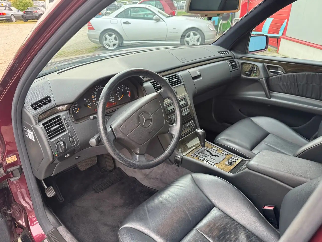 Mercedes-Benz E 420 1.Hand ,Scheckheft, kein Winter,H-Kennz., foto 9