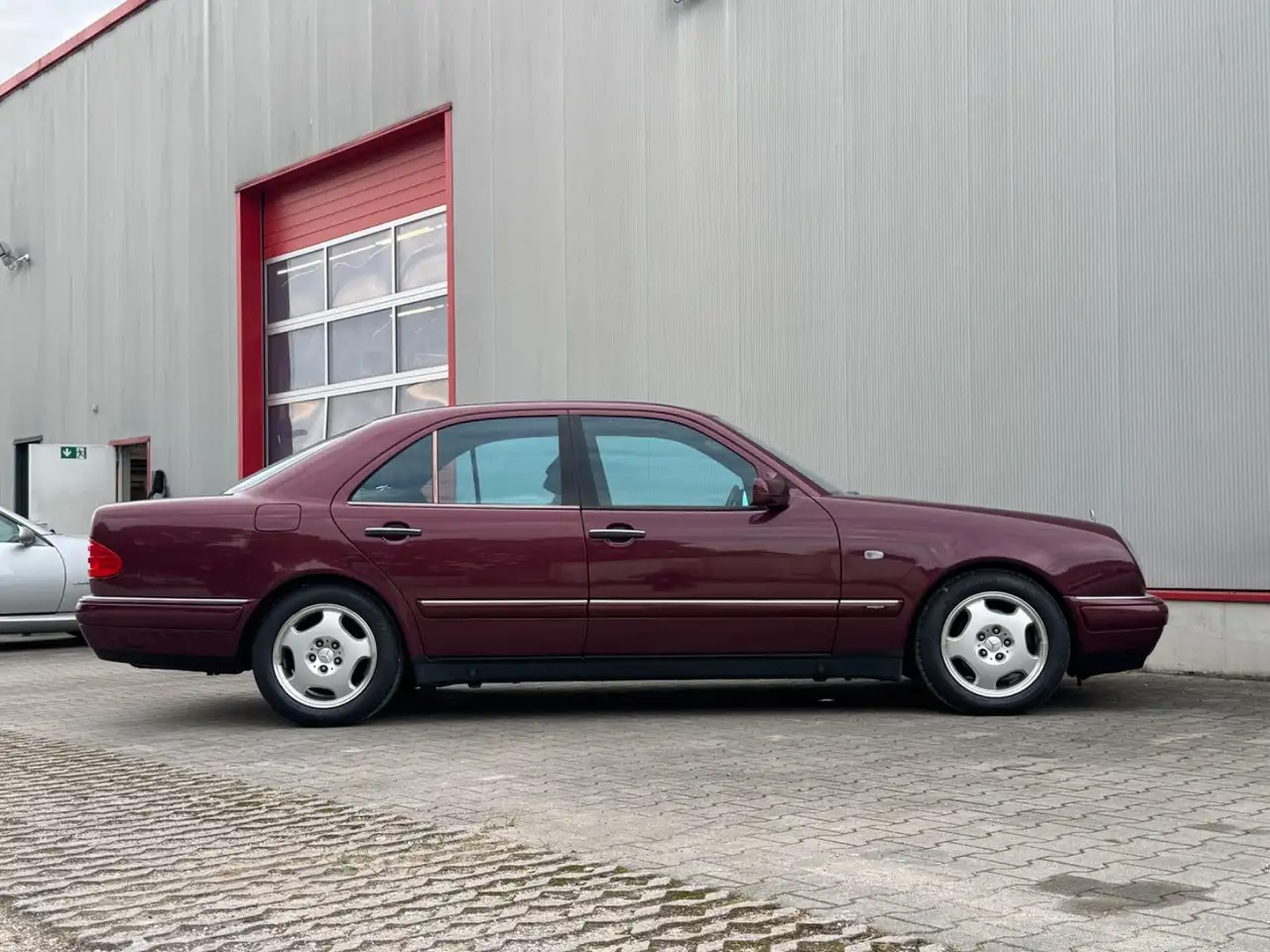 Mercedes-Benz E 420 1.Hand ,Scheckheft, kein Winter,H-Kennz., foto 7