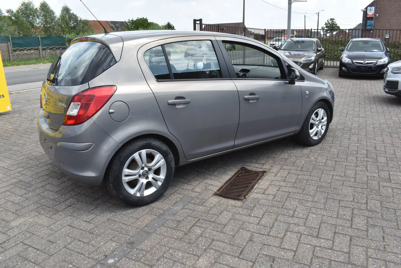 Opel Corsa 1.3 CDTi ecoFLEX Cosmo / Airco Grijs - 2