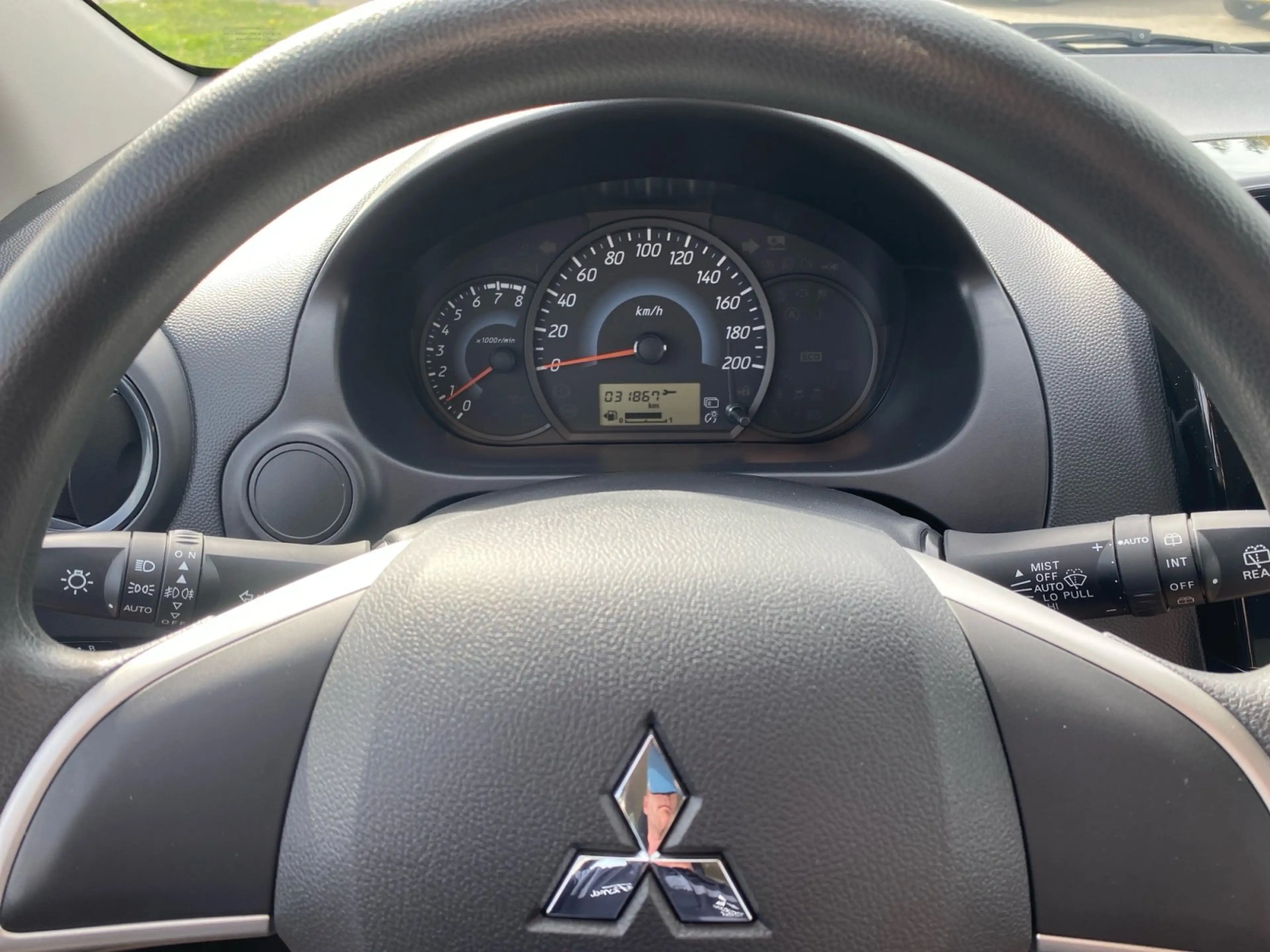 Mitsubishi Space Star Select 1.2l MIVEC M/T KLIMA+DAB — photo 12