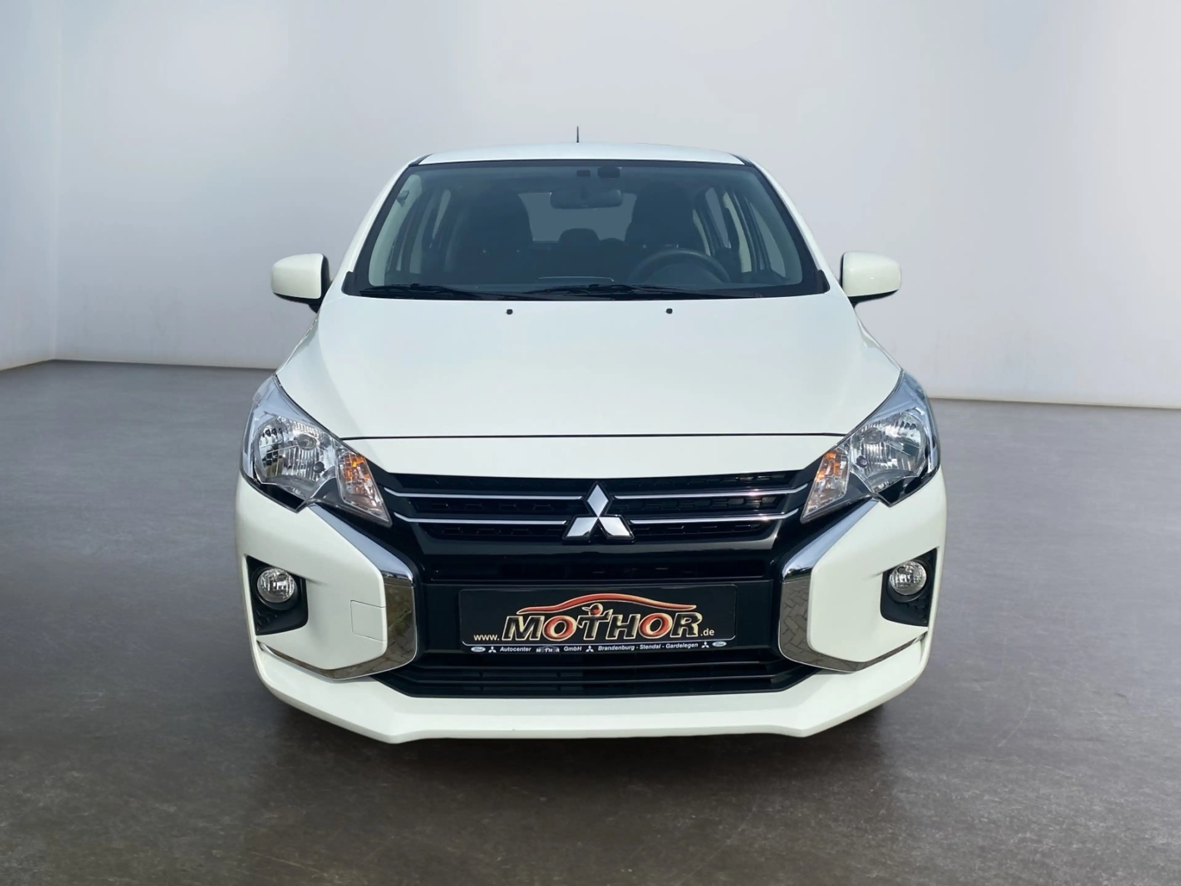 Mitsubishi Space Star Select 1.2l MIVEC M/T KLIMA+DAB — photo 6