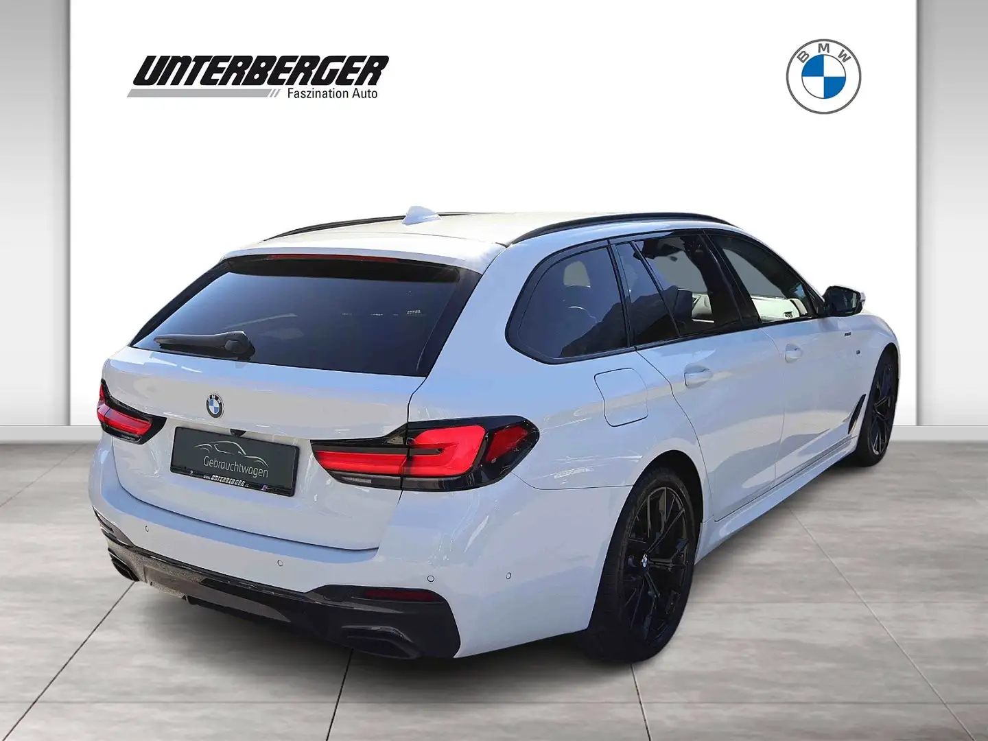 BMW 530 d 48 V xDrive Touring M Sportpaket HK HiFi DAB LED Wit - 2