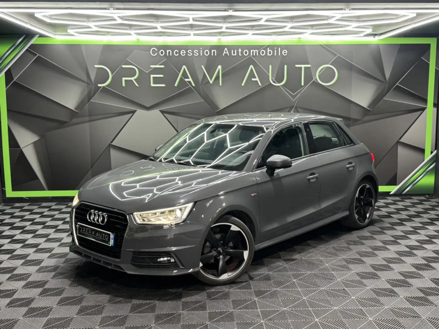 Audi A1 1.0 TFSI 95CH ULTRA S LINE Gris - 1