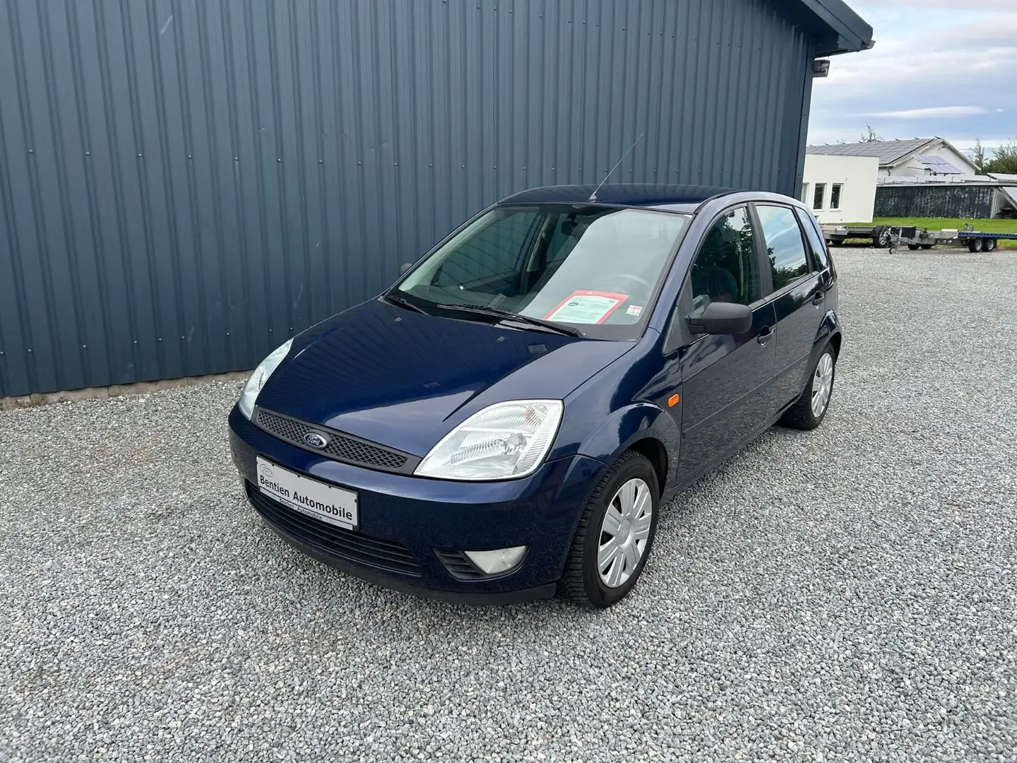 Ford Fiesta Futura Klima,Ganzjahresreifen, TÜV&AU Neu Bleu - 2